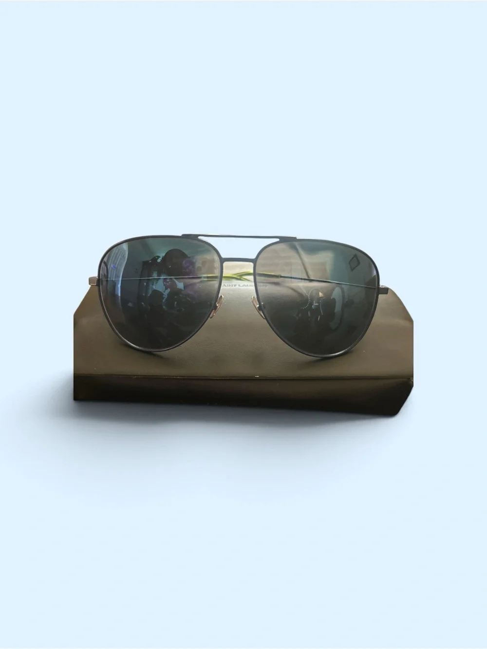 Yves Saint Laurent 59 140